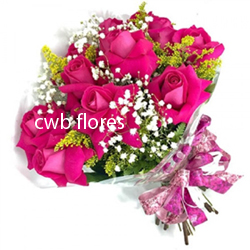 4708 Buquê de flores cor de rosas 