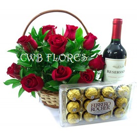 4956 ❣ Arranjos de rosas com chocolates e vinho ❣